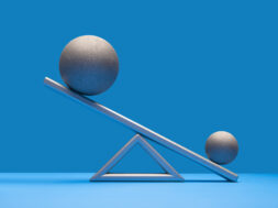 Balls balancing on scale