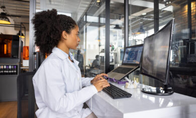 Health engineer working at a 3D printing laboratory